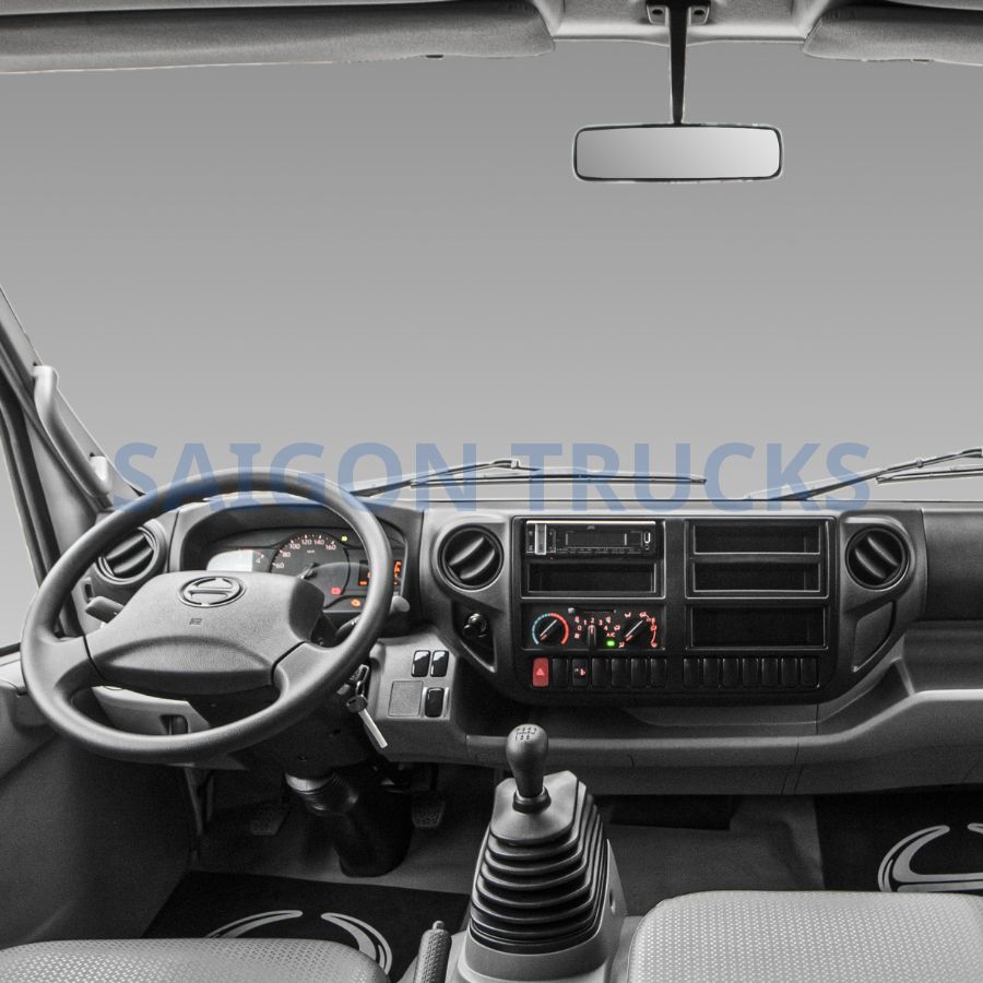 HINO SERIES 300 MODEL XZU730 – 8,5 TẤN (CABIN RỘNG)