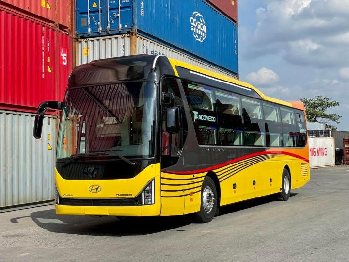 Xe khách Tracomeco 34 phòng limousine